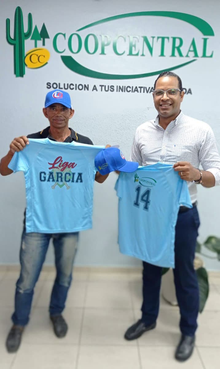 Donación Camisetas a Liga de Baseball para Niños